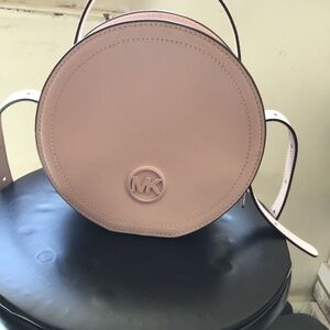 Michael kors handbag price firm